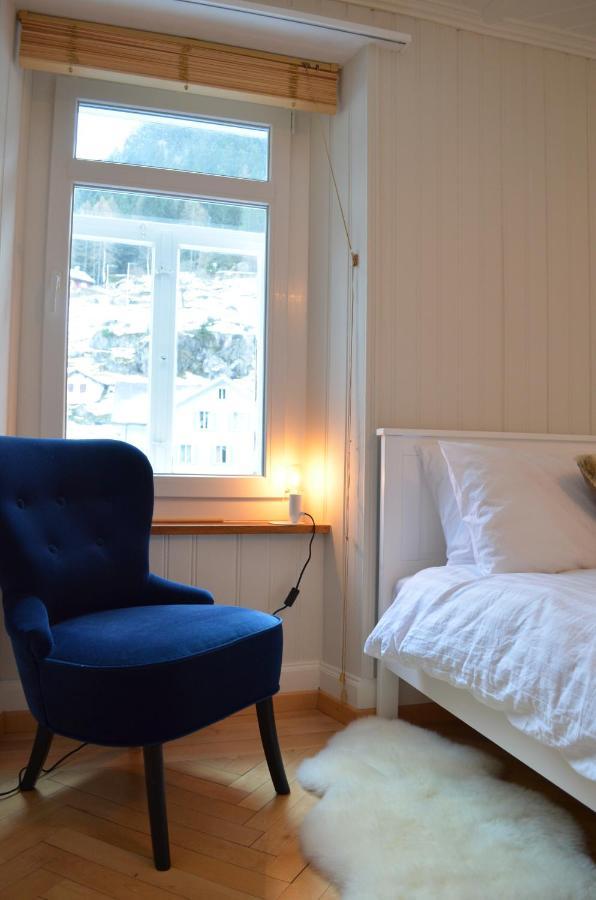 Alpine Haus Apartment Goschenen Bagian luar foto