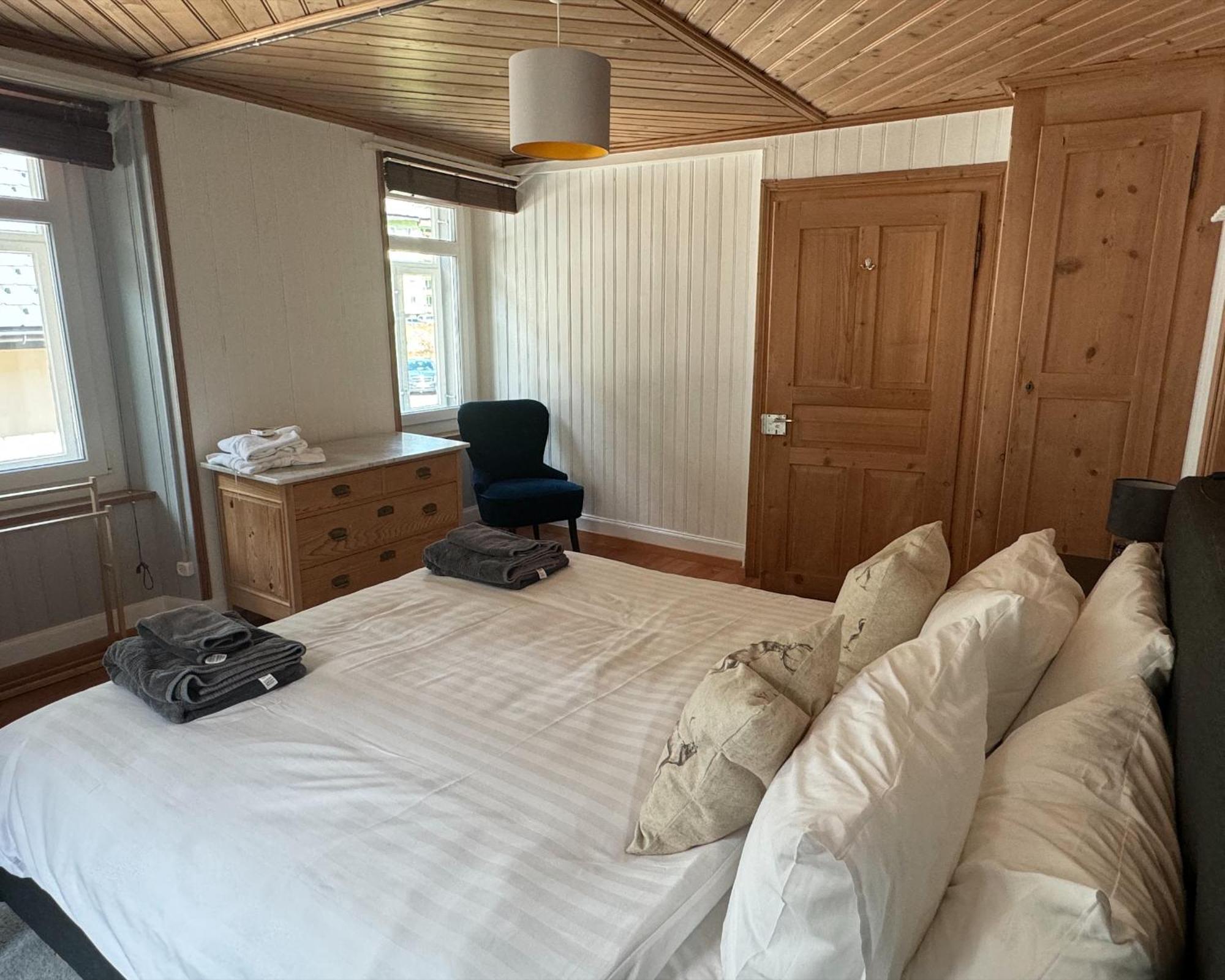 Alpine Haus Apartment Goschenen Bagian luar foto
